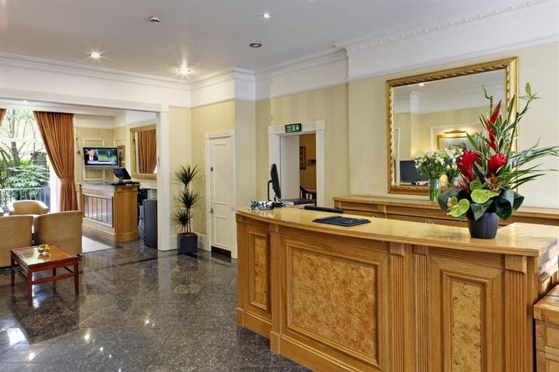 Отель Grange Clarendon