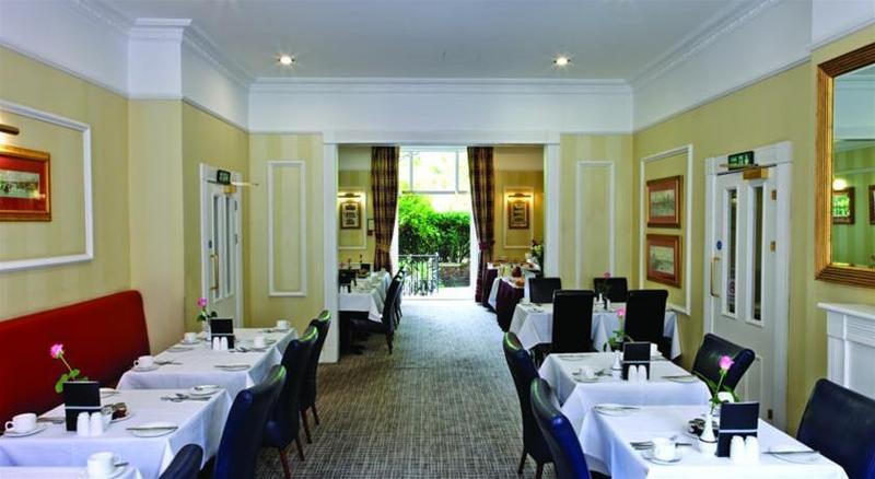 בית מלון כפרי Grange Clarendon