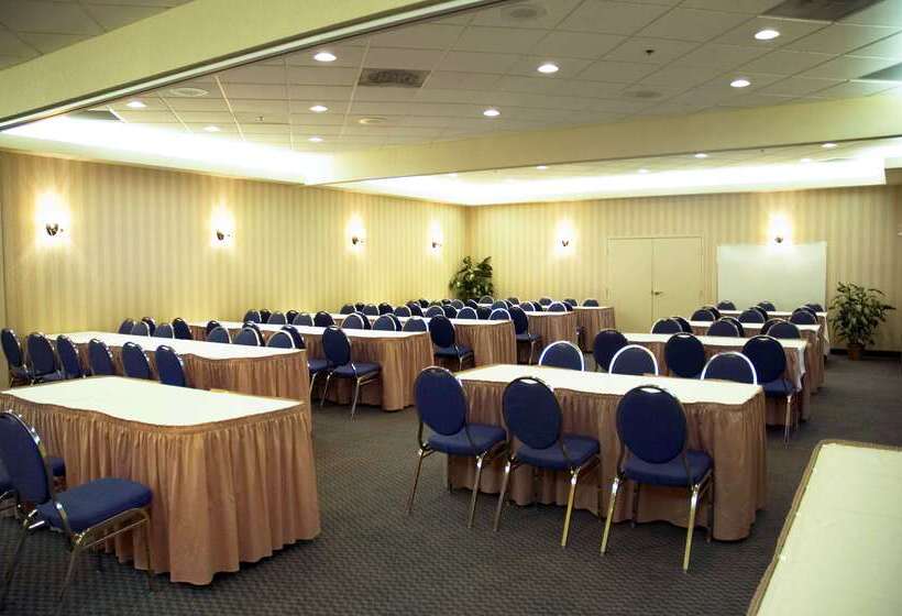 فندق Hampton Inn & Suites By Hilton Calgary  University Northwest