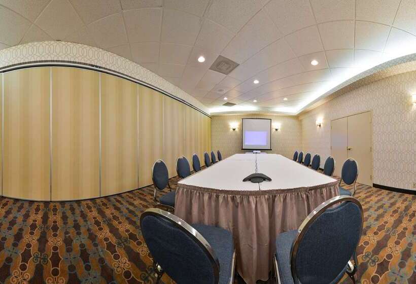 בית מלון כפרי Hampton Inn & Suites By Hilton Calgary  University Northwest