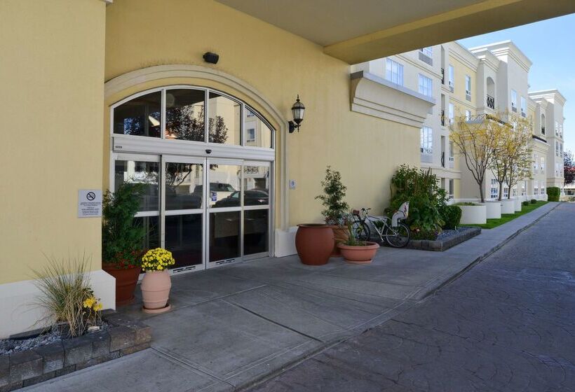 فندق Hampton Inn & Suites By Hilton Calgary  University Northwest