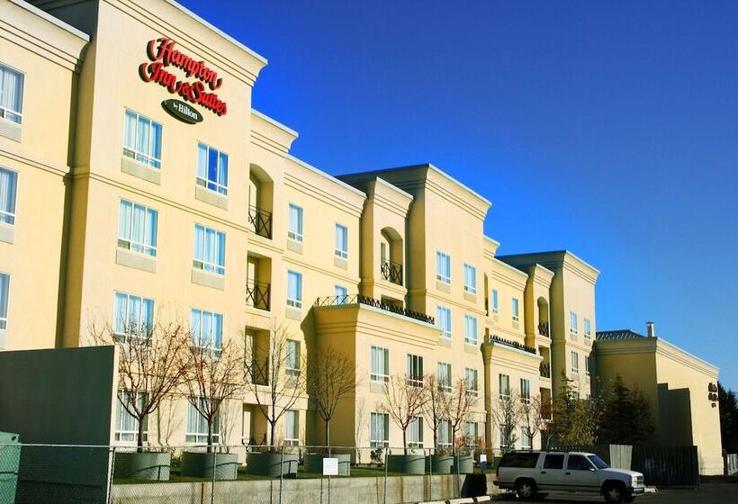 فندق Hampton Inn & Suites By Hilton Calgary  University Northwest