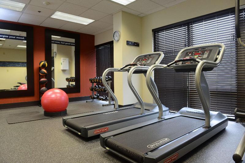 هتل Hampton Inn & Suites By Hilton Windsor