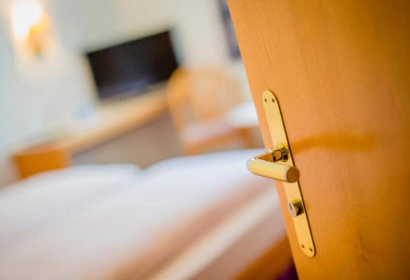 ホテル Heilquelle