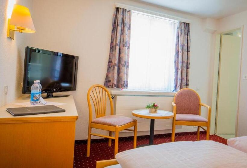 ホテル Heilquelle