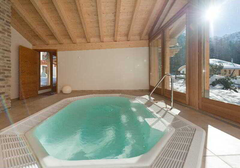 هتل Hemizeus & Iremia Spa