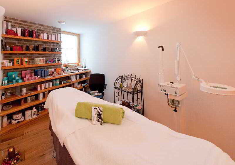 هتل Hemizeus & Iremia Spa