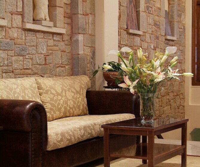 فندق Hermes Delphi