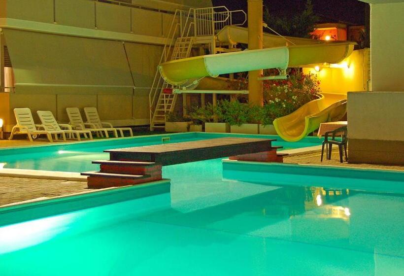فندق Holiday Club Residence