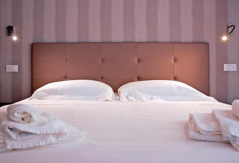 فندق Holiday Club Residence