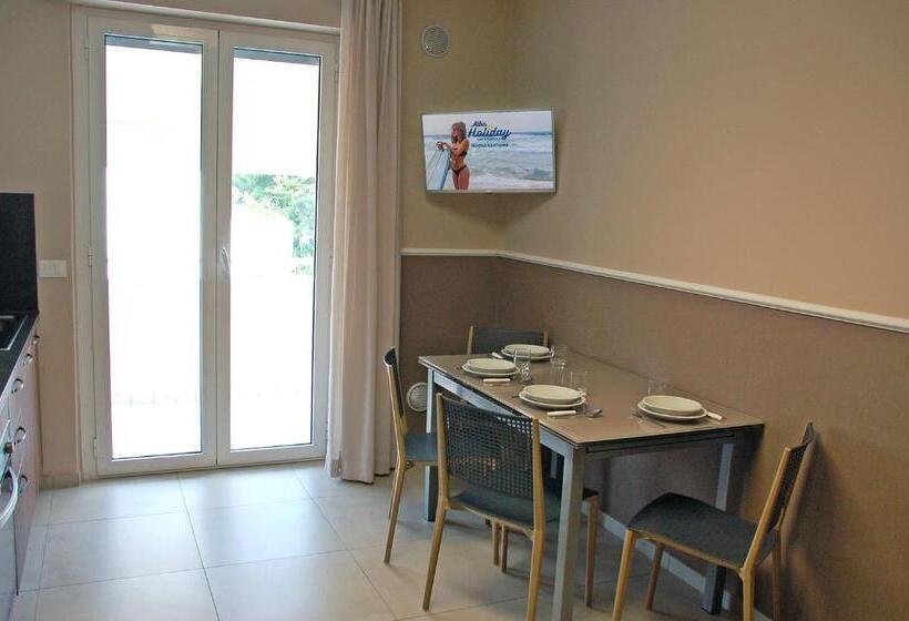 فندق Holiday Club Residence