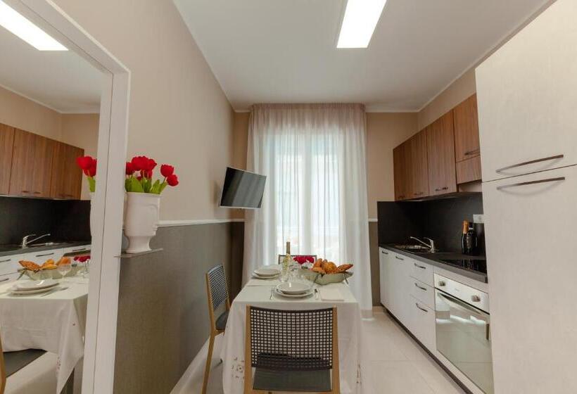 فندق Holiday Club Residence