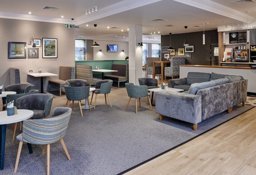 Отель Holiday Inn Haydock, An Ihg