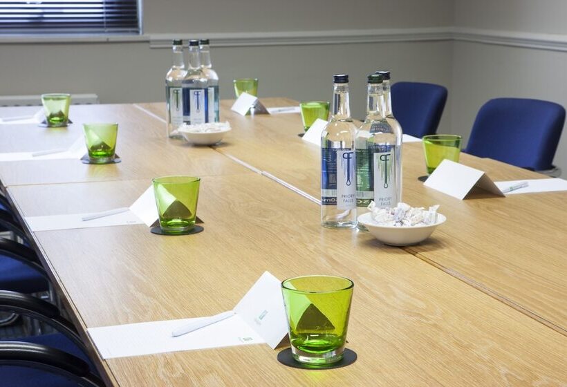 Отель Holiday Inn Haydock, An Ihg