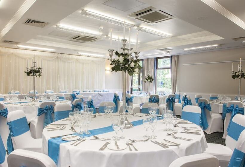 Отель Holiday Inn Haydock, An Ihg