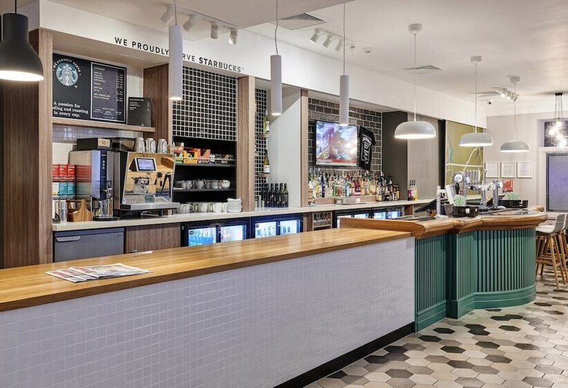 Отель Holiday Inn Haydock, An Ihg