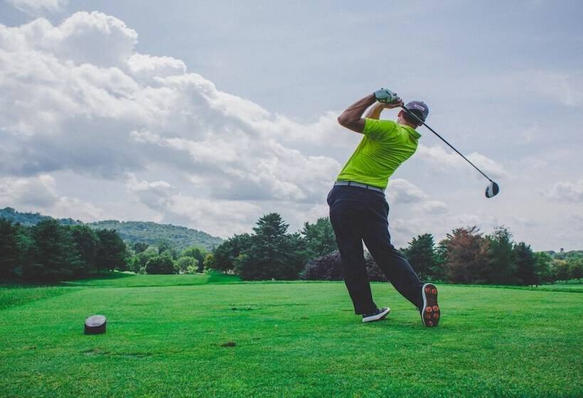 فندق Holiday Inn & Suites Oakville At Bronte, An Ihg