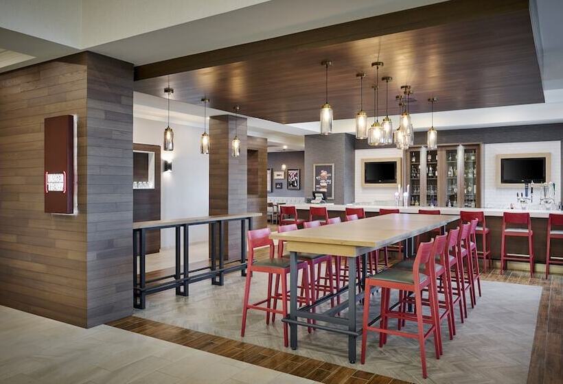 فندق Holiday Inn & Suites Oakville At Bronte, An Ihg