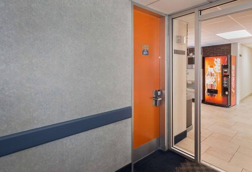 فندق Howard Johnson  By Wyndham Toms River