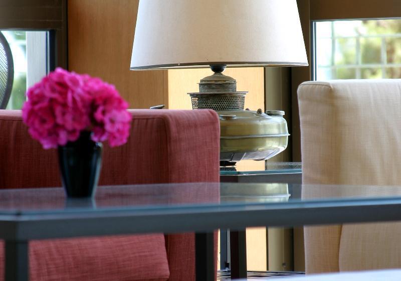 בית מלון כפרי Kalamaki Beach Resort