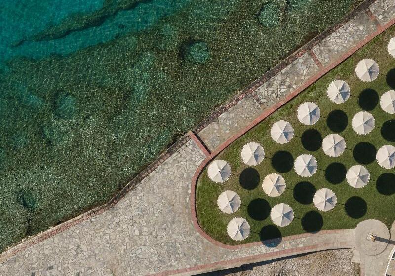 בית מלון כפרי Kalamaki Beach Resort