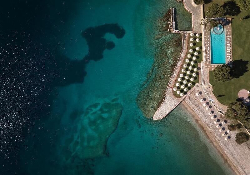 בית מלון כפרי Kalamaki Beach Resort