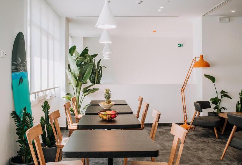 Dave By The Beach Loutraki, A Member Of Brown Hotels