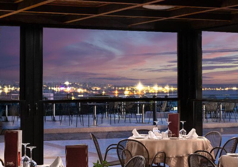 ホテル Kresten Palace