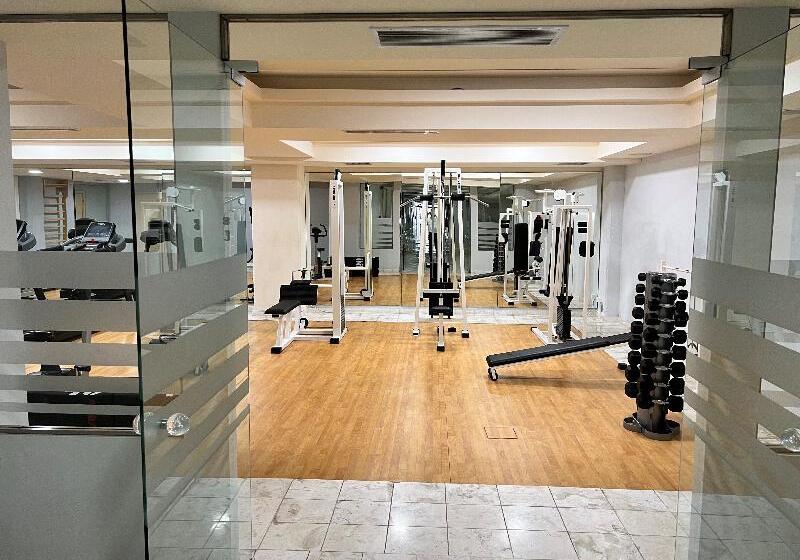 ホテル Kresten Palace