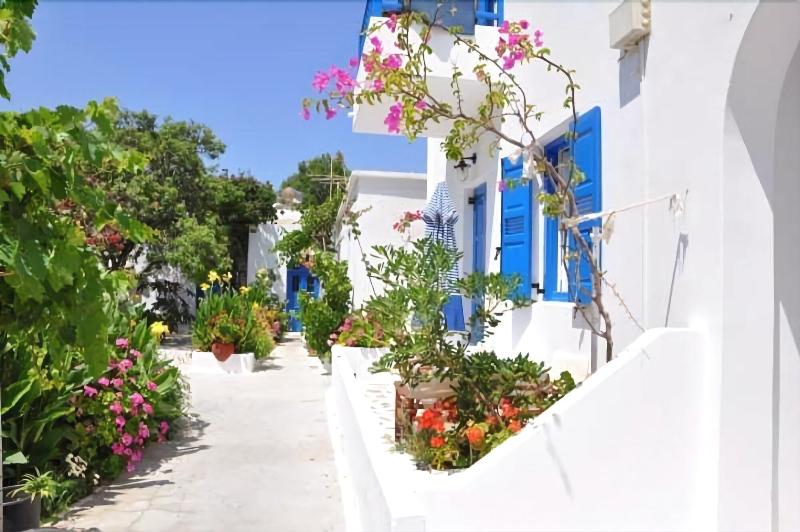 호텔 Lakki Village