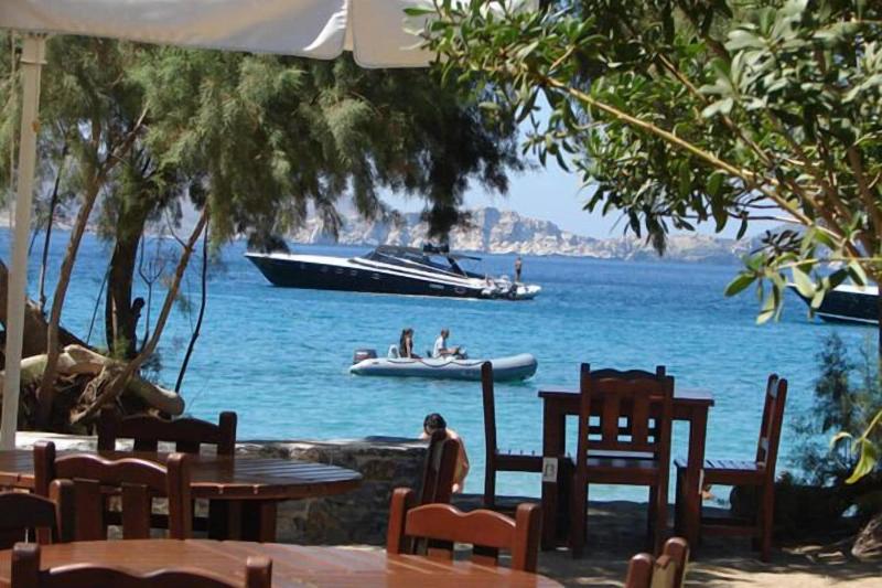 호텔 Lakki Village