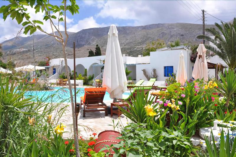 호텔 Lakki Village