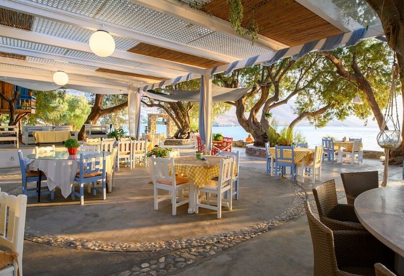 호텔 Lakki Village