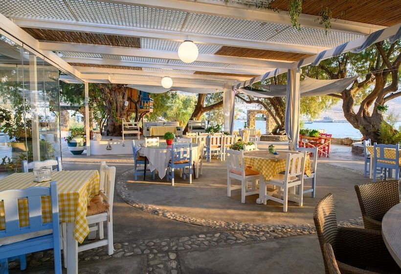 호텔 Lakki Village