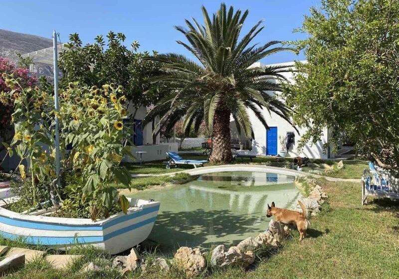 호텔 Lakki Village