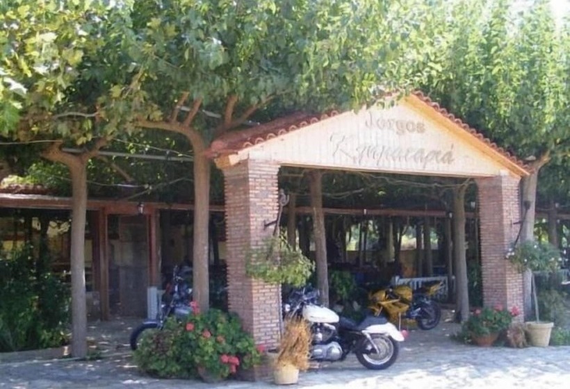 בית מלון כפרי Lintzi