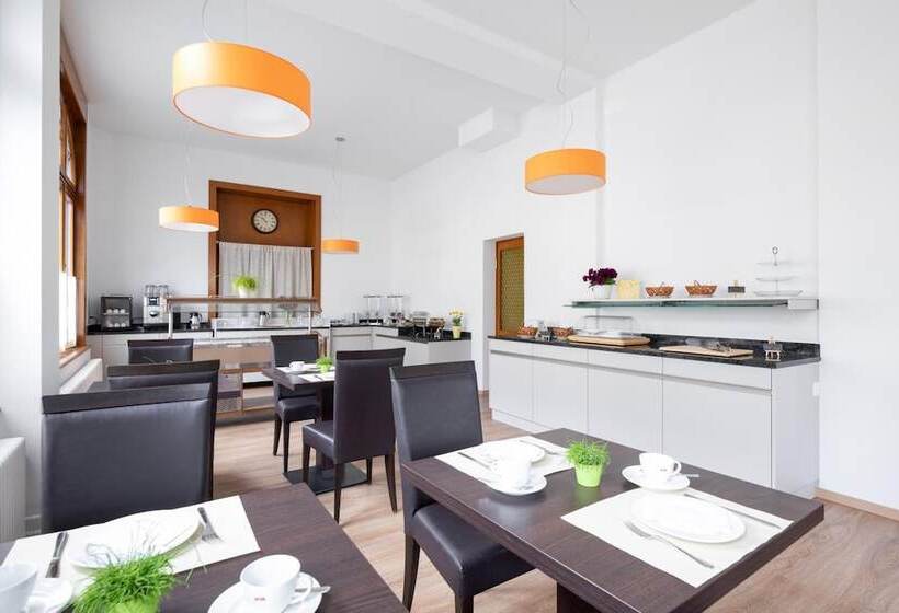 בית מלון כפרי Lötschberg