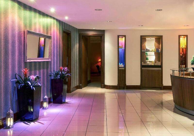 Mercure Cardiff Holland House Hotel & Spa