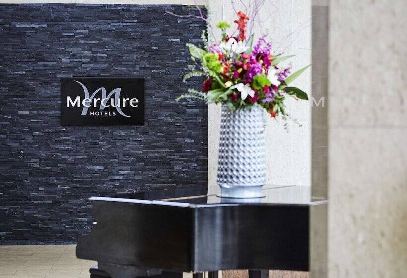 ホテル Mercure St Helens