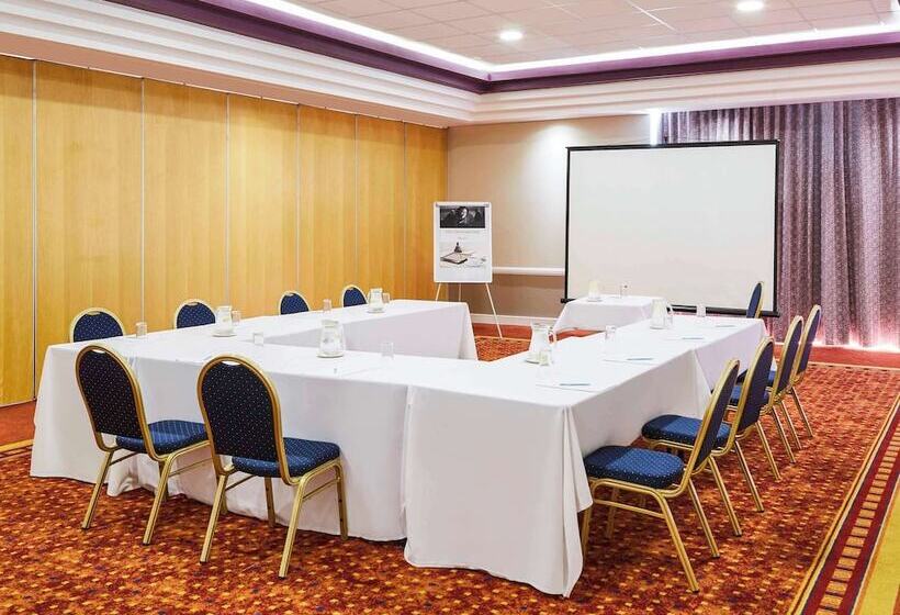 ホテル Mercure St Helens