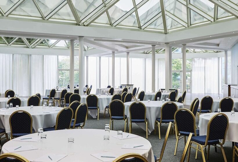 ホテル Mercure St Helens