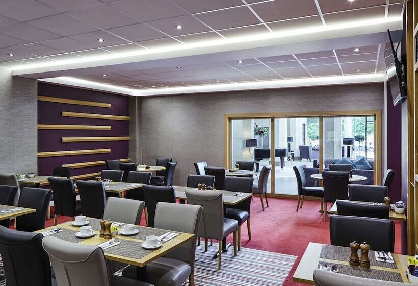 ホテル Mercure St Helens