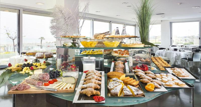 Отель Michelangelo