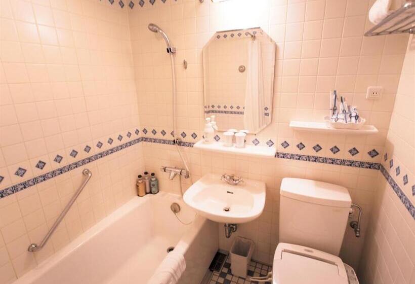 Отель Monterey Osaka