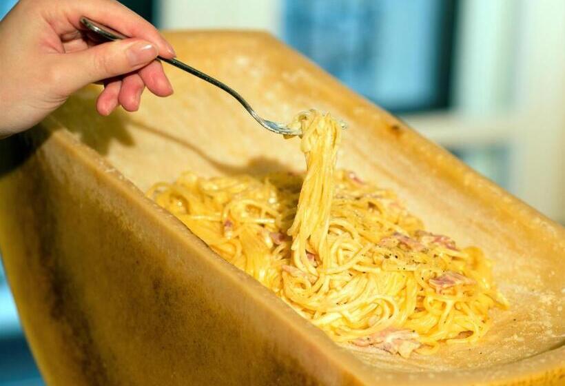 Отель Monterey Osaka