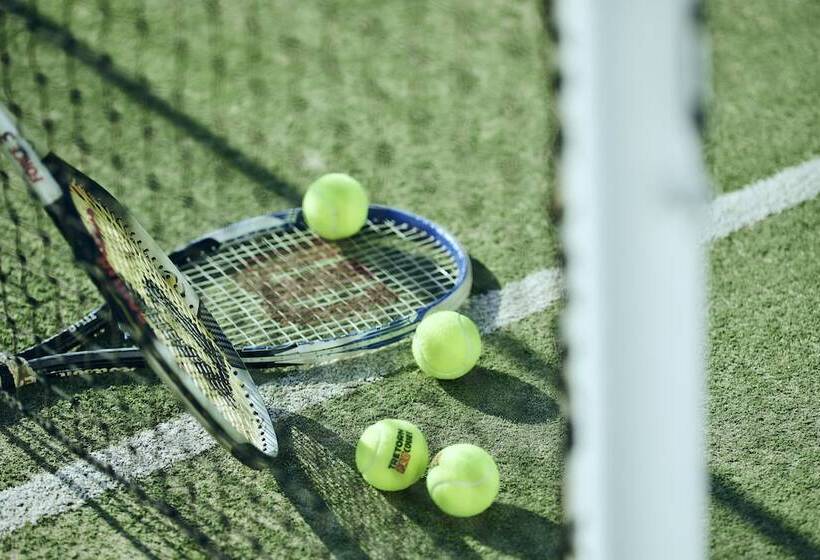 Отель Naxos Magic Village