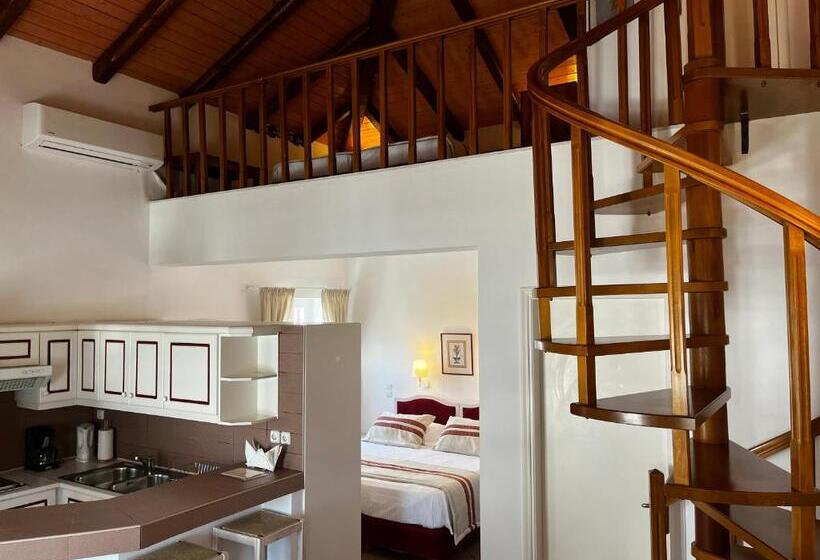 فندق Nissia Traditional Residences Spetses