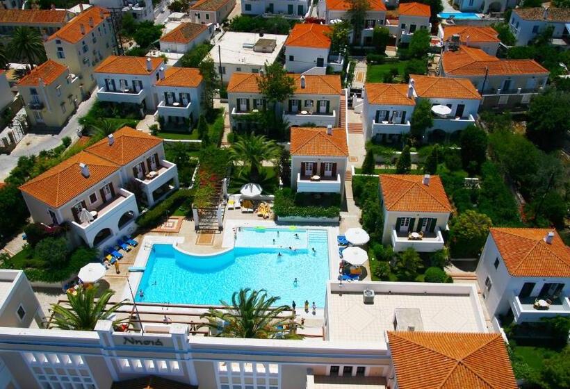 فندق Nissia Traditional Residences Spetses