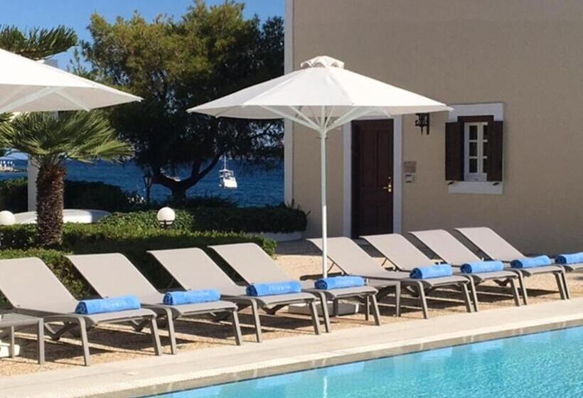 فندق Nissia Traditional Residences Spetses