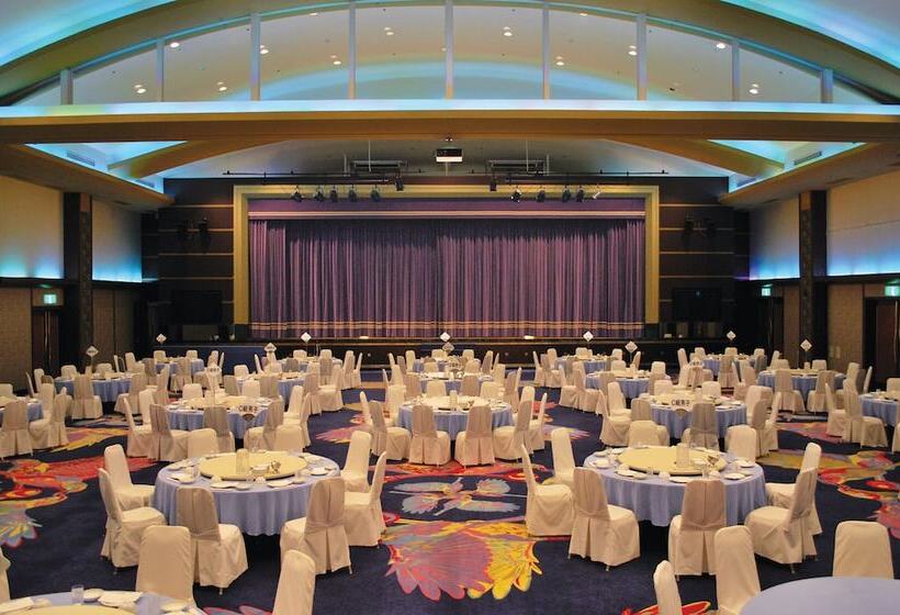 酒店 Okinawa Kariyushi Beach Resort Ocean Spa